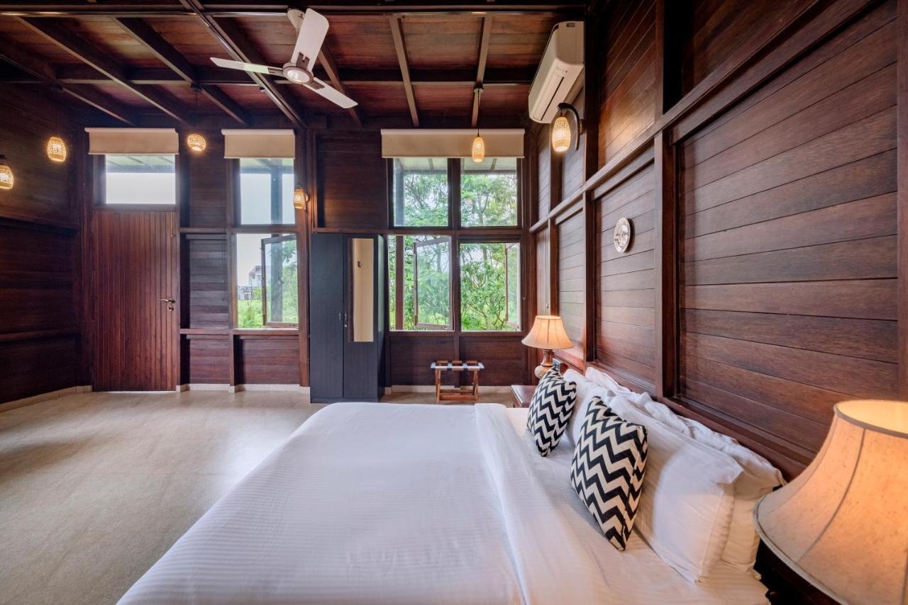Saffronstays Boulevard Loghouse - A Wooden Chalet Amidst Nature Kārli Buitenkant foto